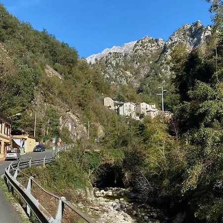 Gronda Via Vandelli Locazioni Turistiche - Private Tourist Privat bolig *