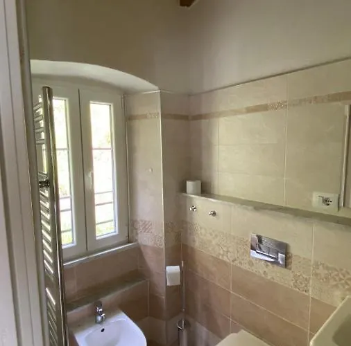 Frühstückspension Gronda Via Vandelli 3*