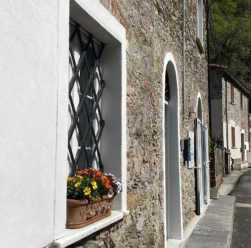 Gronda Via Vandelli 3* Massa (Tuscany)